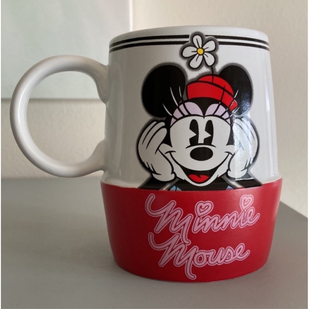 DISNEY Coffee Mug Red and white polka dot Minnie Mouse hair bow Large coffee cup